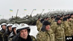 Українські військовослужбовці на військовій базі біля Житомира. 5 січня 2015 року