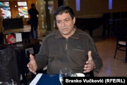 Ilić je dobio otkaz nakon 39 godina radnog staža, zbog toga što je propustio da se "čekira" prilikom izlaska iz fabrike