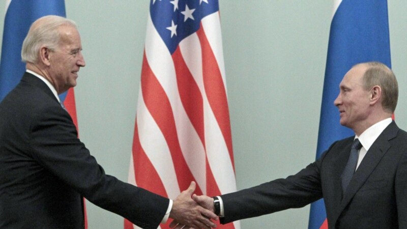 Песков: Путин АКШдагы шайлоонун расмий жыйынтыгын күтөт