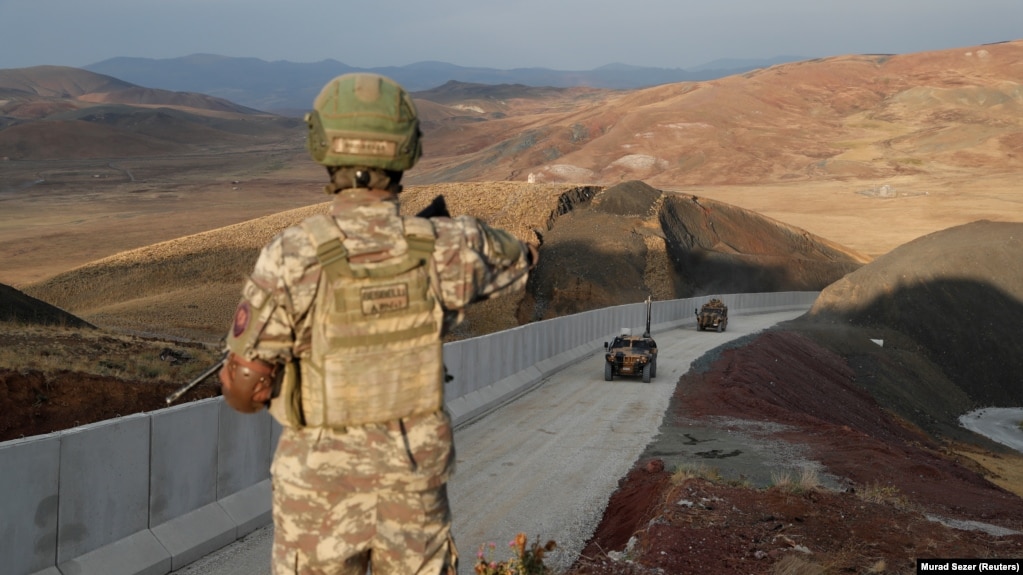 خودورهای گشت‌زنی ارتش ترکیه در نوار مرزی با ایران 
