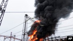 Пожежа на об’єкті електропостачання після російської атаки в Харкові, 22 березня 2024 року (ілюстративне фото)
