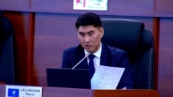 Экс-главе МВД Кыргызстана не выдают депутатский мандат. В чем дело?