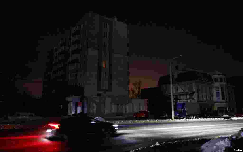 A street in Belgorod, Russia, pictured on February 3.Photos released by Reuters on February 4 show Russia's western city of Belgorod is also facing blackouts after local officials there say Ukrainian missiles and drones have targeted the city's energy facilities.