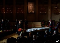 Ceremonia de rămas bun de la fostul președinte al Uniunii Sovietice Mihail Gorbaciov, în Sala Coloanelor din Casa Sindicatelor din Moscova, 3 septembrie 2022