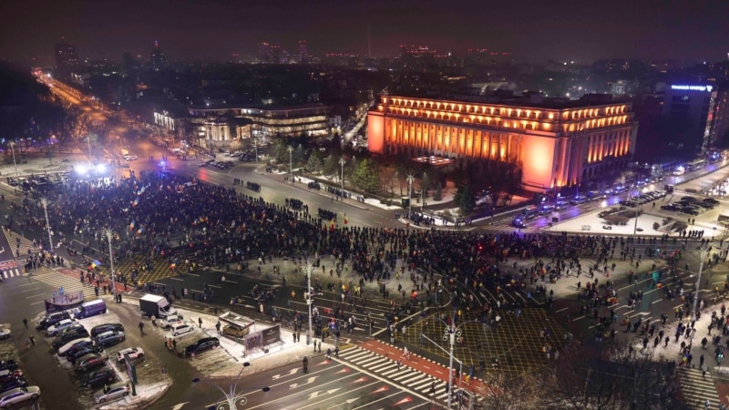 Protestul AUR din București: nemulțumiri față de creșterea taxelor, incidente, scandări extremiste și episoade de provocare