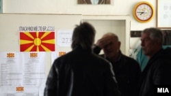 Pamje nga rrethi i parë i zgjedhjeve në Maqedoni. 
