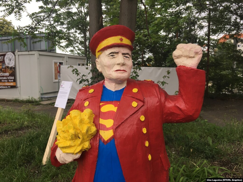 A Soviet "Superman" is also among the exhibited statues, titled Konevmen.