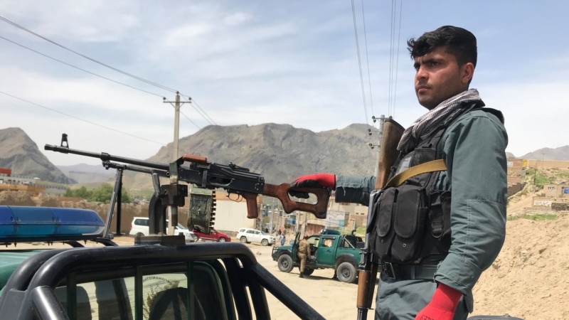 Бомбашки напад во Авганистан, загинале најмалку 7 цивили