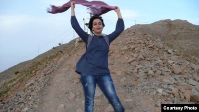 Әдемі транссексуалдар қыздармен секс