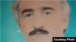 Ин акси Зиёратшо Қаландаровро наздиконаш дар ихтиёри Радиои Озодӣ гузоштанд