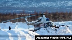 Вертоліт, що вилетів на місце аварії