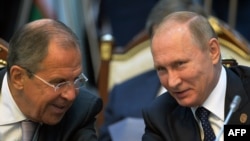 Vladimir Putin i Sergej Lavrov