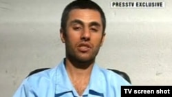  تصویر عبدالمالک ریگی در تلویزیون «پرس تی وی» وابسته به رادیو و تلویزیون دولتی ایران