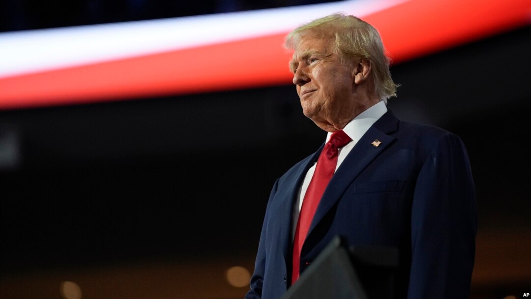 Candidatul republican la președinție, fostul președinte Donald Trump, la Convenția Națională Republicană. 15 iulie 2024.