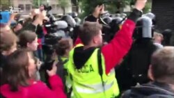 Задержание и оттеснение - тактика ОМОНа 10 августа