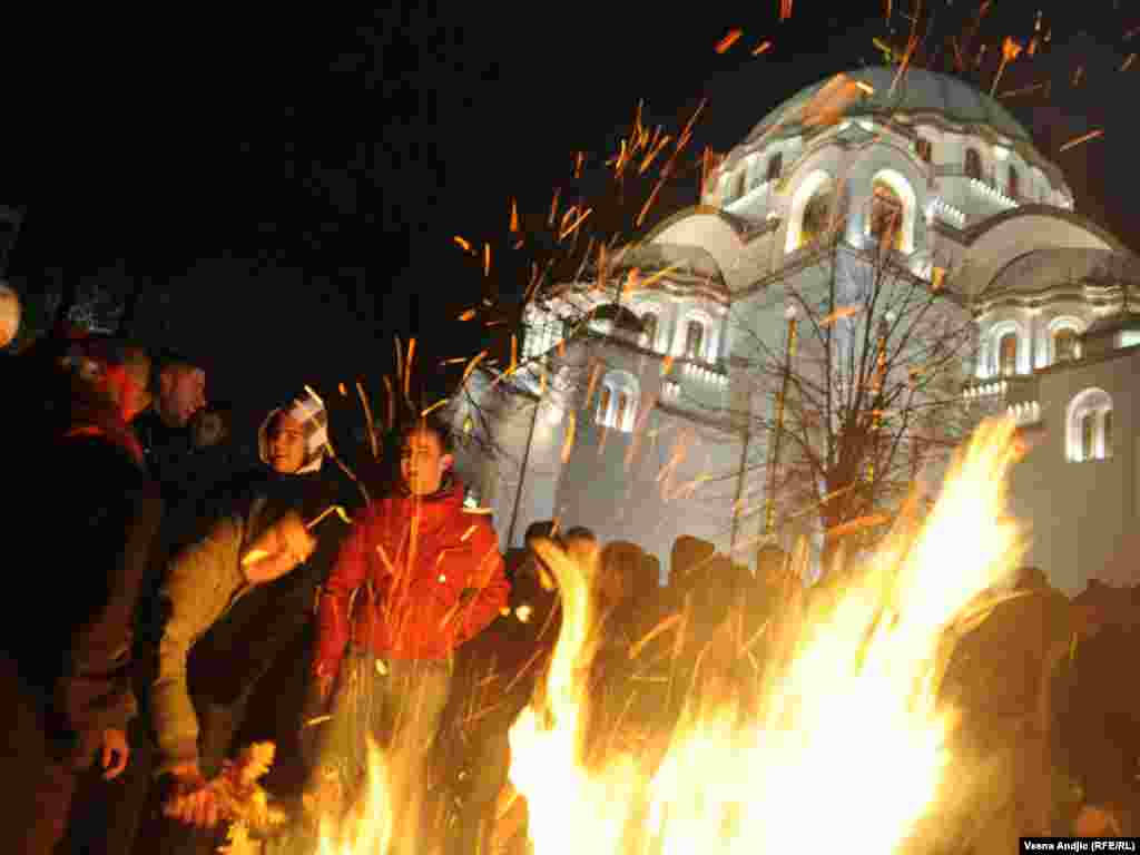 Proslava Božića počela je u ponoć prvom Božićnom liturgijom u beogradskom hramu Svetog Save, 07.01.2011. Foto: Vesna Anđić 