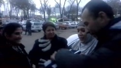 Тӯҳфаи консули Тоҷикистон ба Гулрухсор Рофиева