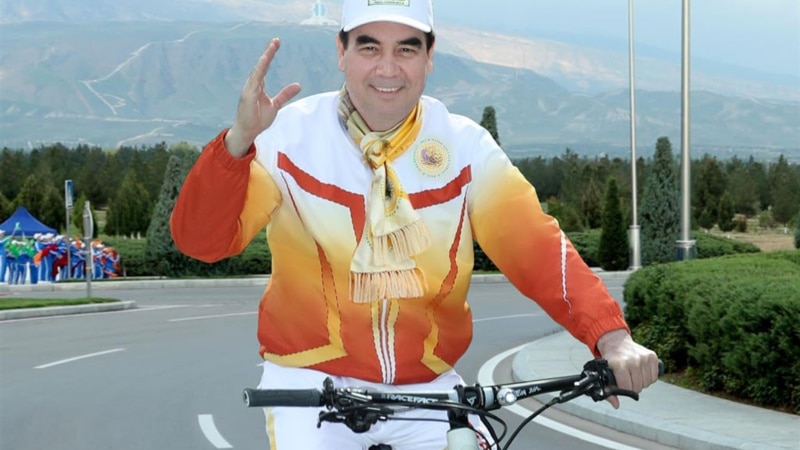 Türkmenistanlylar saglyk gününi belledi, prezident sowgat berlen tigriň badyny barlady