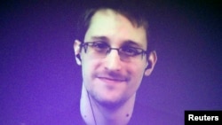 Бывший контрактник Агентства национальной безопасности (АНБ) США Эдвард Сноуден.