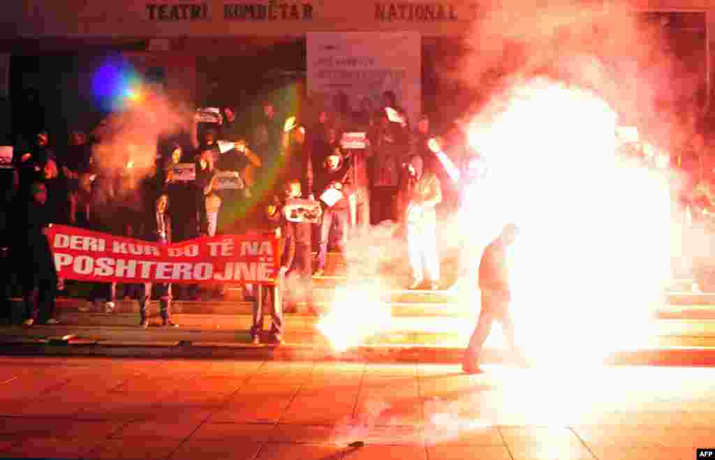 Kosovo - Uklanjanje spomenika u Preševu bio je povod i za demonstracije u Prištini, 20. januar 2013. 