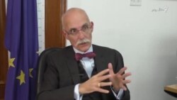 کتان: پاکستان باید تعلیم ته لومړیتوب ورکړي