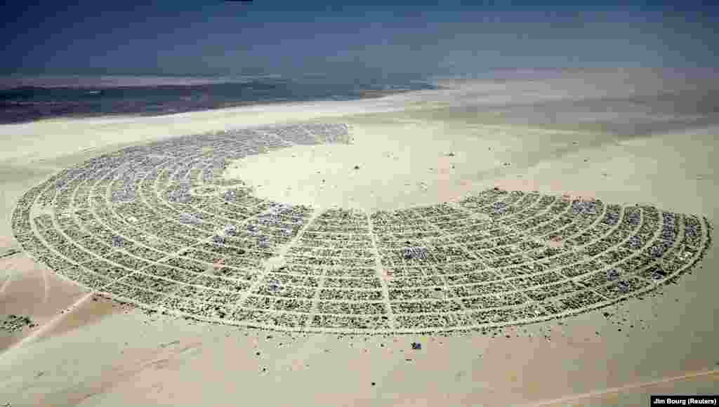 The Burning Man фестиваліне биыл 70 мыңға жуық адам жиналды.