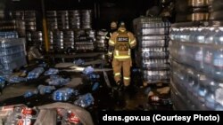 უკრაინის საგანგებო სიტუაციების სამსახურის ცნობით, 30 ივნისს რუსული დრონებით შეტევამ ხარკოვის ოლქში კერძო საწარმოს საწყობიც დააზიანა