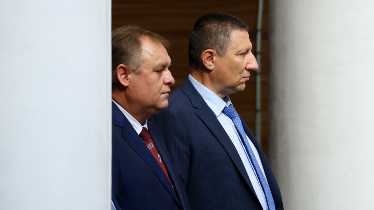 Пленумът на Висшия съдебен съвет (ВСС) да отложи процедурите за