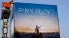 Միացյալ Թագավորություն - Լոնդոնում տեղադրվում է Pink Floyd-ի թողարկելիք ձայնասկավառակի գովազդային վահանակը, 22-ը սեպտեմբերի, 2014թ․