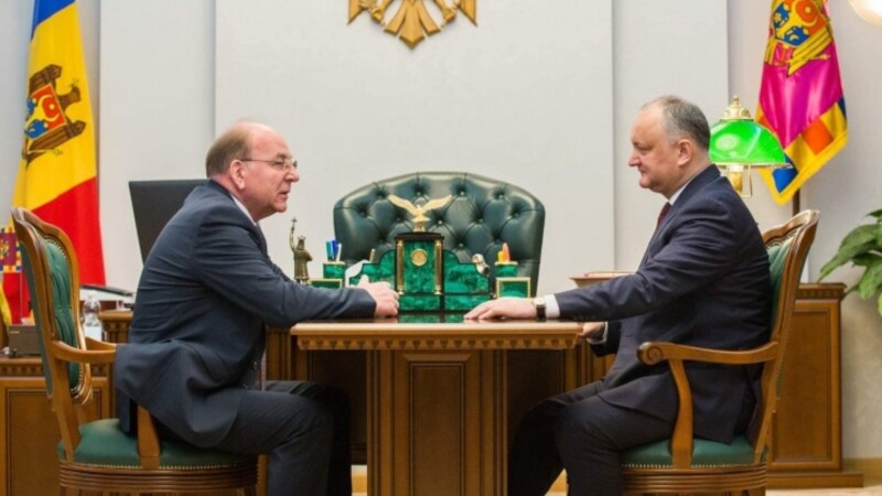 Igor Dodon s-a întâlnit cu ambasadorul rus Oleg Vasnețov