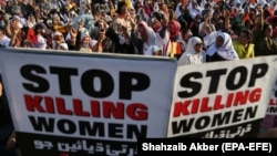 Hundreds of Pakistanis rallied on International Women's Day in Karachi to denounce violence against women.