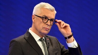 Проевропейски настроеният бивш словашки външен министър Иван Корчок постигна изненадваща