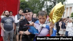 Задержания на митинге в поддержку Ивана Голунова в Москве 12 июня 2019 г.
