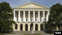 Правительство Санкт-Петербурга, архивное фото