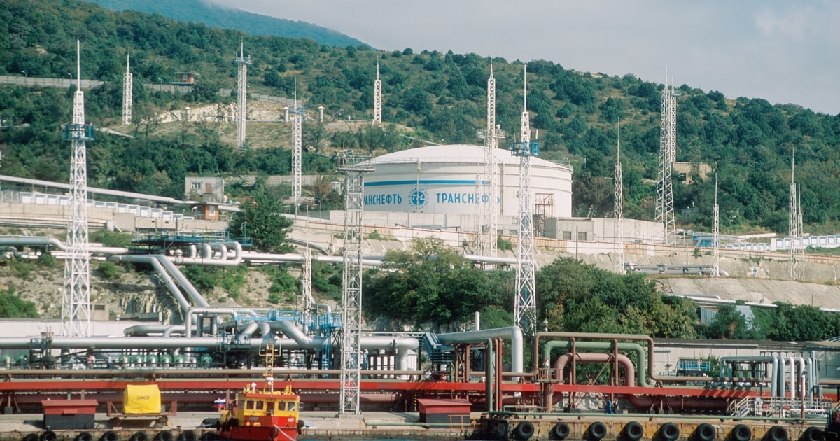 Удар по Новоросійську: українські сили атакували нафтотермінал і базу ВМС