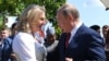 Путин и Кнайсль на праздновании по случаю свадьбы австрийской чиновницы