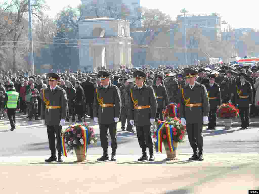Moldova - commemoration of war dead, Chisinau