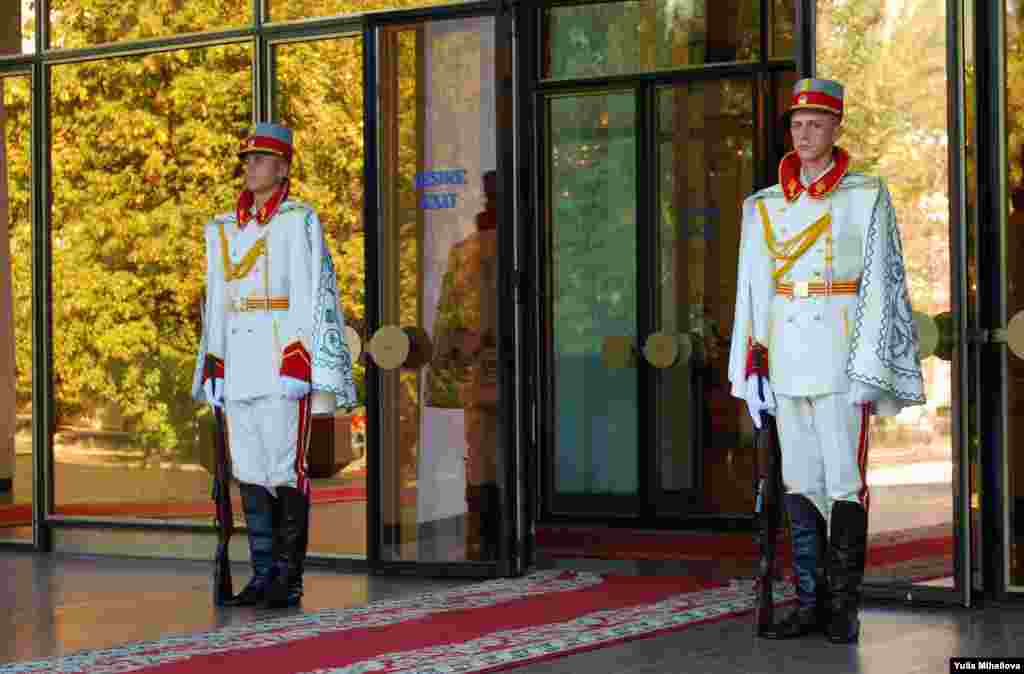 Moldova - Summit CIS, 1st Day, Chisinau, 8Oct2009