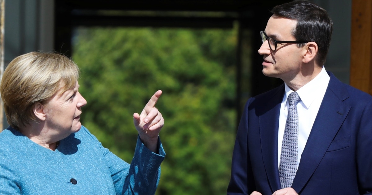 Merkel Reiterates Support For Ukraine’s Gas Transit Role During Farewell Visit To Poland