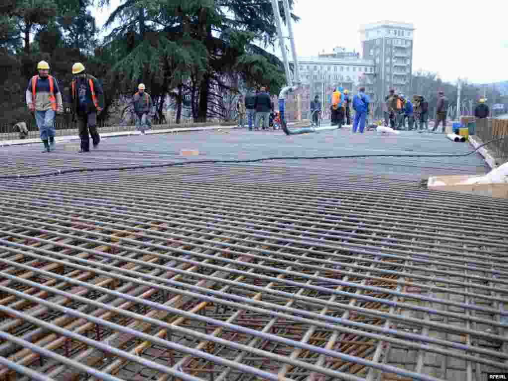 ესტაკადის მშენებლობის პროცესი