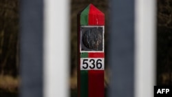 Памежны слуп на мяжы Беларусі і Польшчы