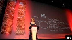 Актриса Ксения Раппопорт на кинофестивале в Венеции. Август 2008