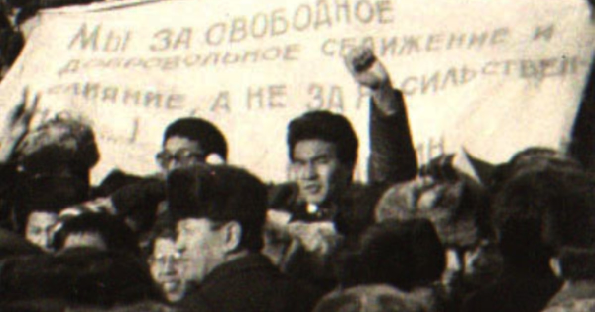 Жұлдызды дүниеге келген (2015) шолулары