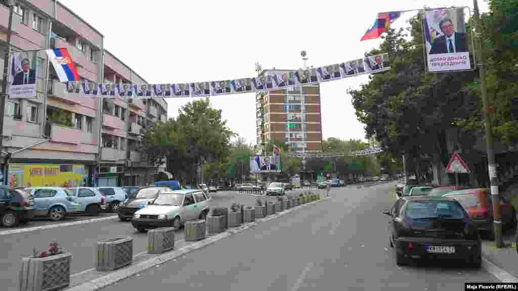 Kosovo -- Posters and billboards with an image of Serbian president Aleksandar Vucic and message saying "Welcome, president" in North Mitrovica, September 8, 2018.