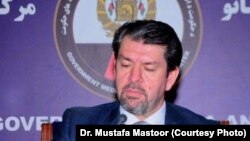 د افغانستان د اقتصاد وزیر مصطفی مستور