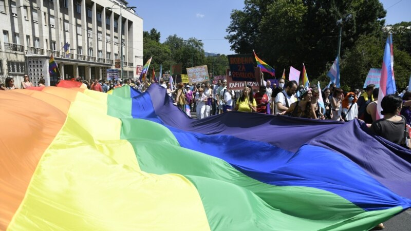 Hundreds March In Bosnian Capital In Support Of LGBT Rights