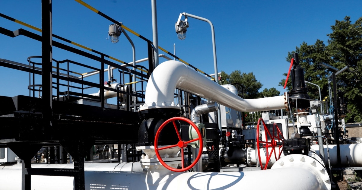 EU Pushes Ukraine On Repair Of Druzhba Pipeline Carrying Russian Oil To Hungary, Slovakia