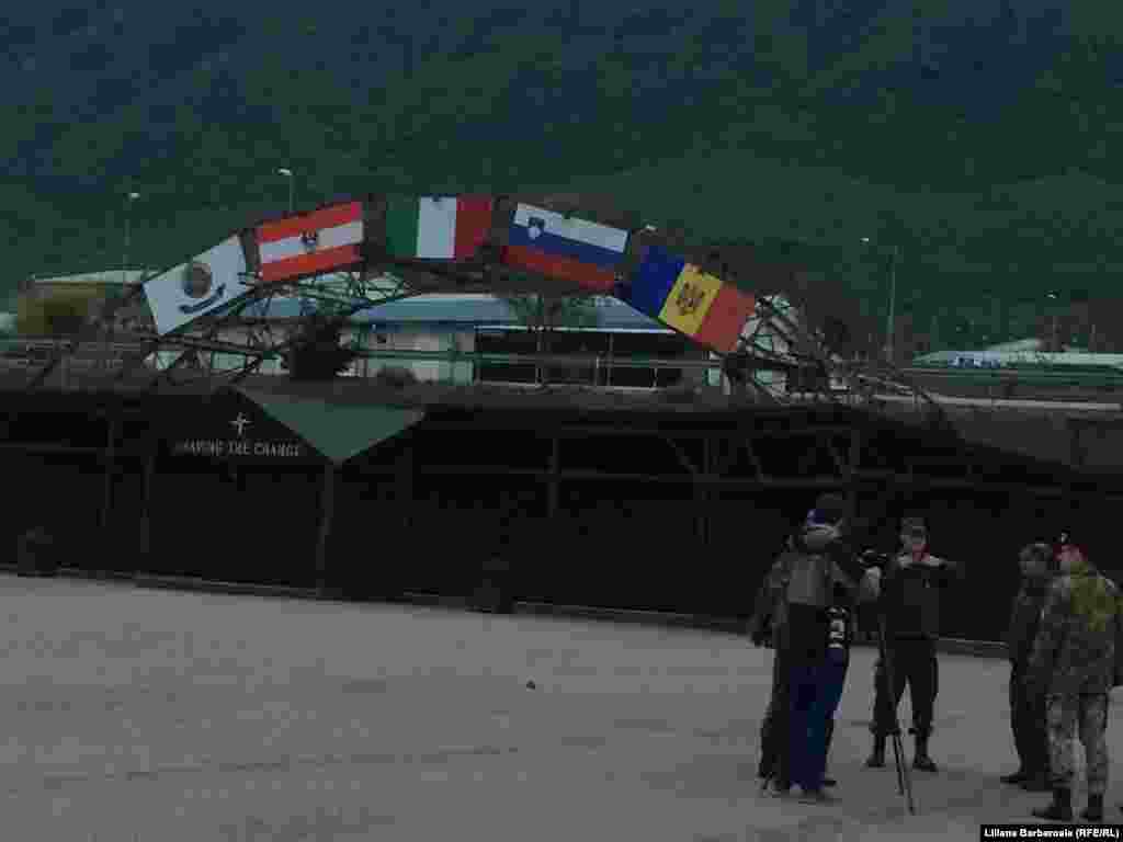 Steagul moldovenesc, alături de cel italian, austriac și sloven