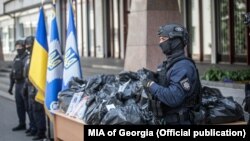 Загальну вартість вилученої партії в понад 386 кілограм героїну за цінами «чорного» ринку оцінили в понад мільярд гривень