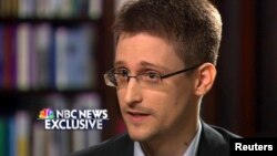 Эдвард Сноуден во время интервью телекомпании NBC